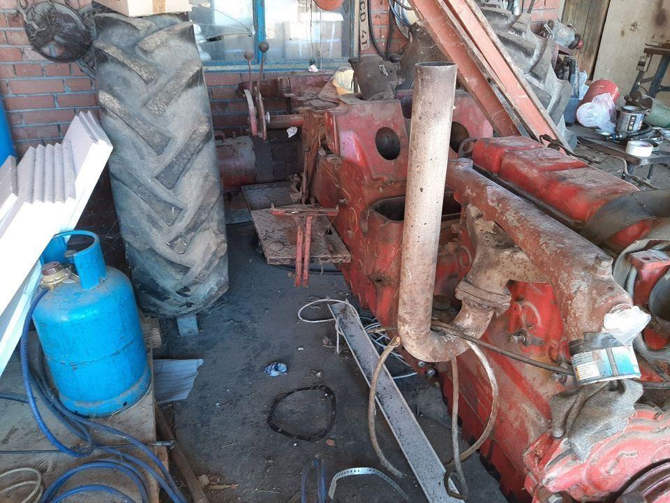 International-mccormick-523-s44