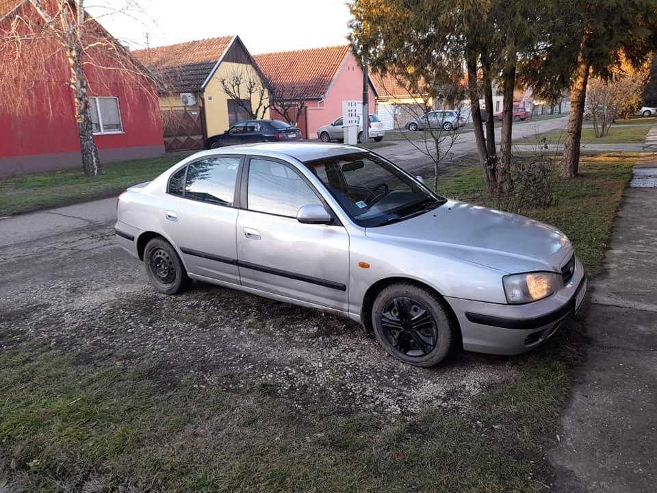 Hyndai-Elantra-2-0-CRDI