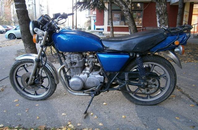 Kawasaki Z 400 - 88