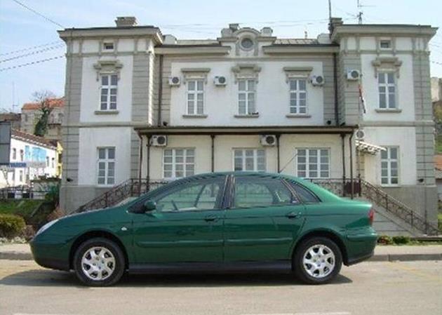 Citroen-C5-2-0-SX--02