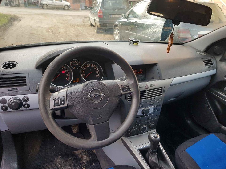 Opel-Astra-H