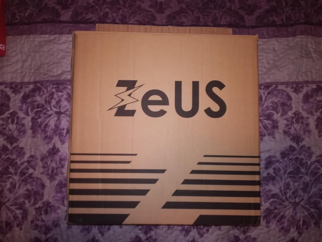 Zeus-Kućište