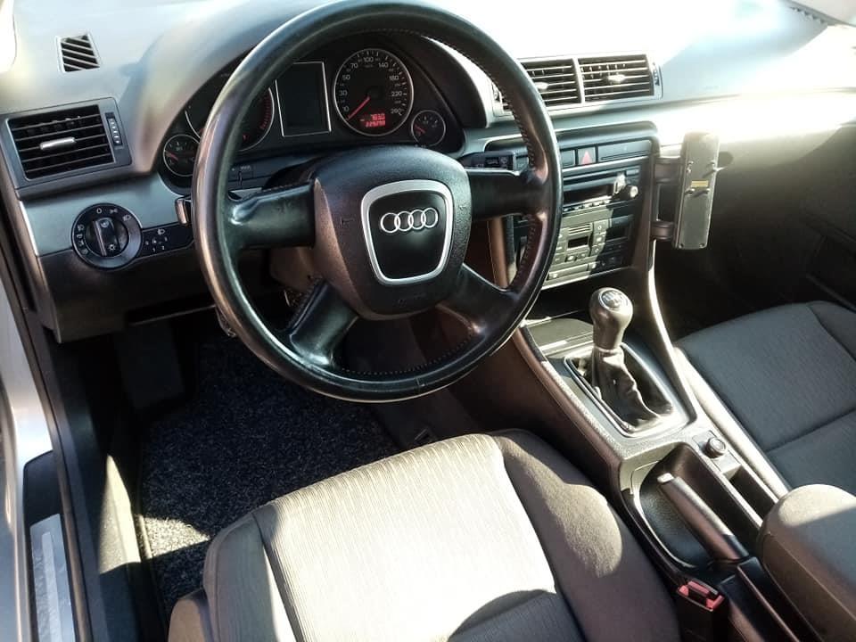 AUDI-A4
