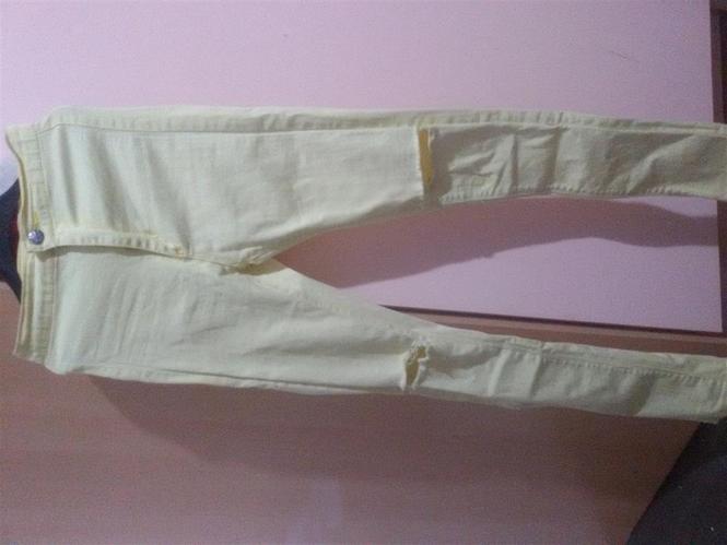 Žute pantalone