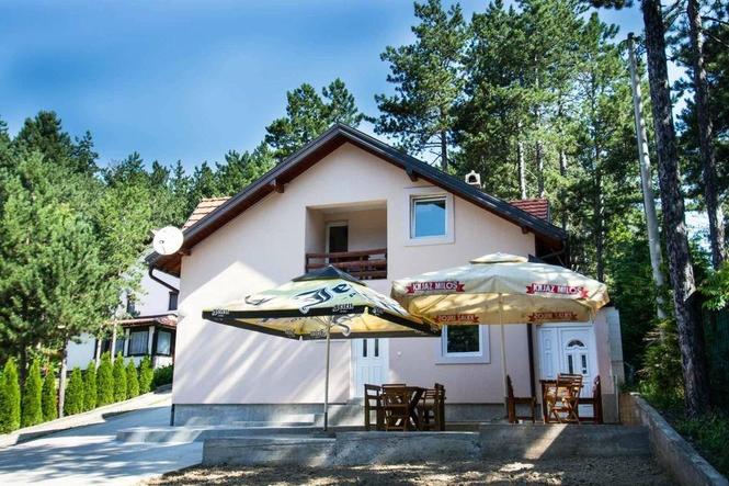 APARTMANI