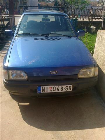 Ford Escort - 89 
