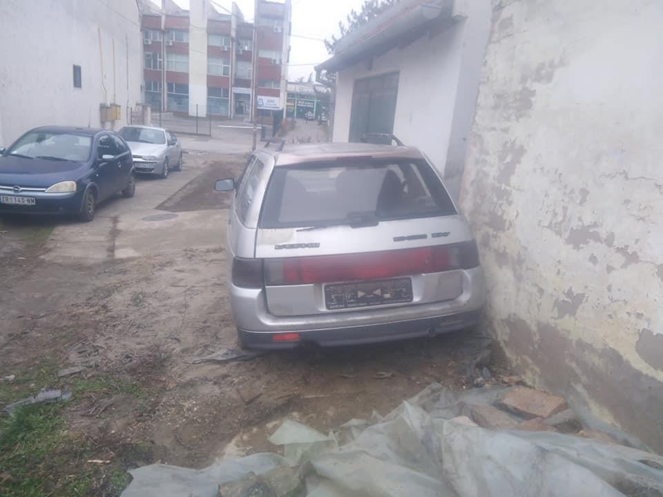 Lada-111-2003godiste