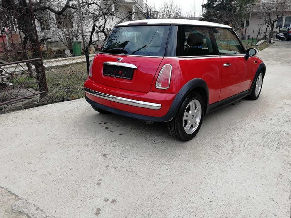 MINI-COOPER-1-4D-90ks-6b
