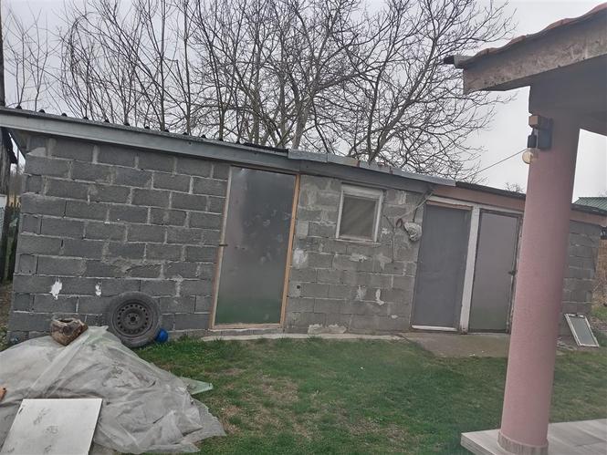 Kuća na prodaju 