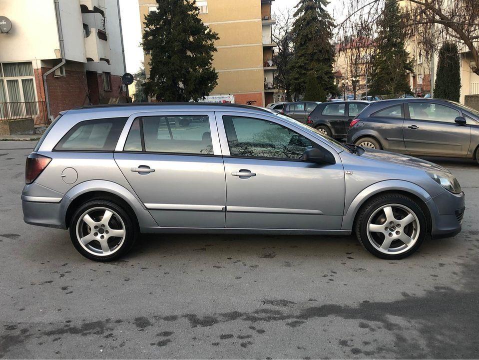 Opel-Astra-H-1-7CDTI