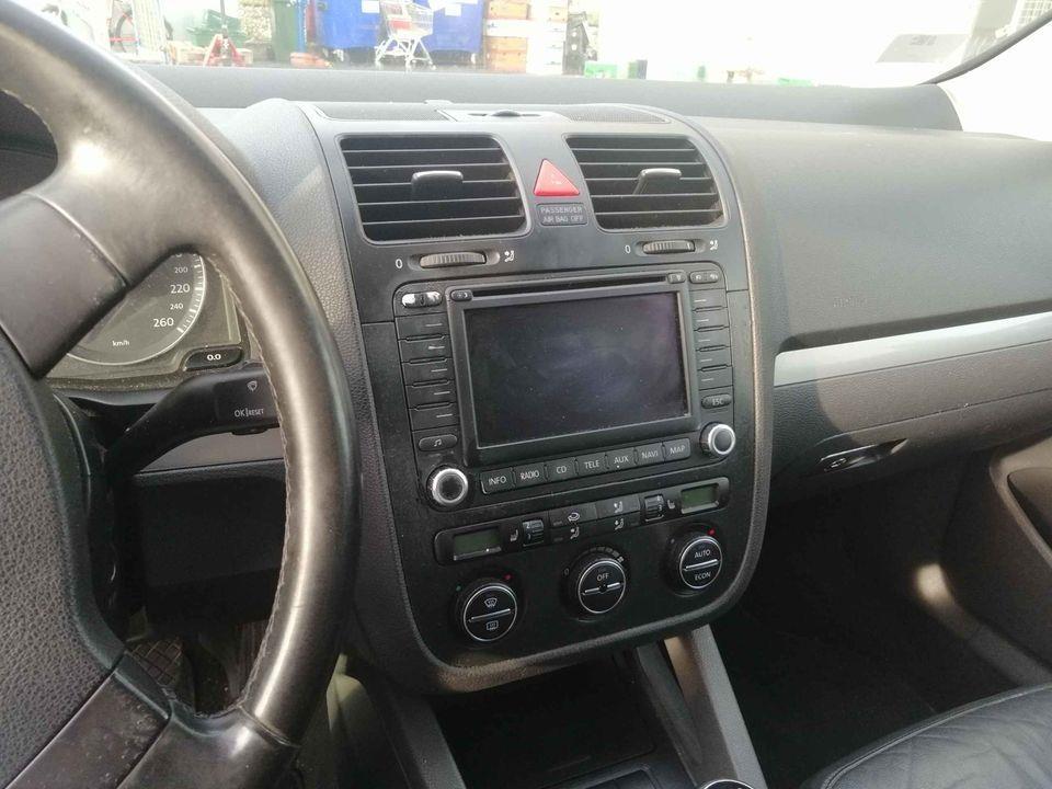 Golf-V-2-0-fsi