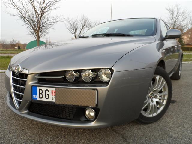 Alfa-Romeo-159-JTDM--09
