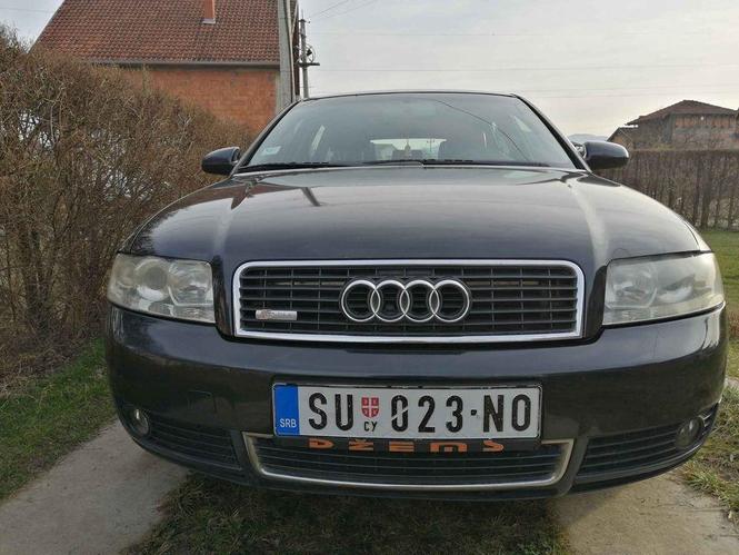 Audi a4 b6 2003.god