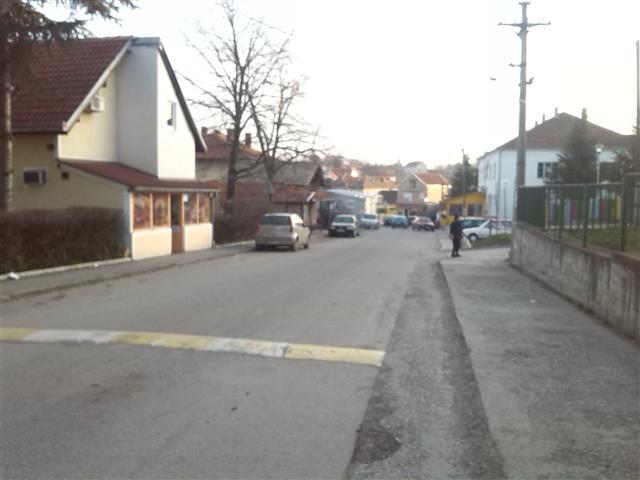 Dvoiposoban-namesten-stan-u-centru-Ripnja