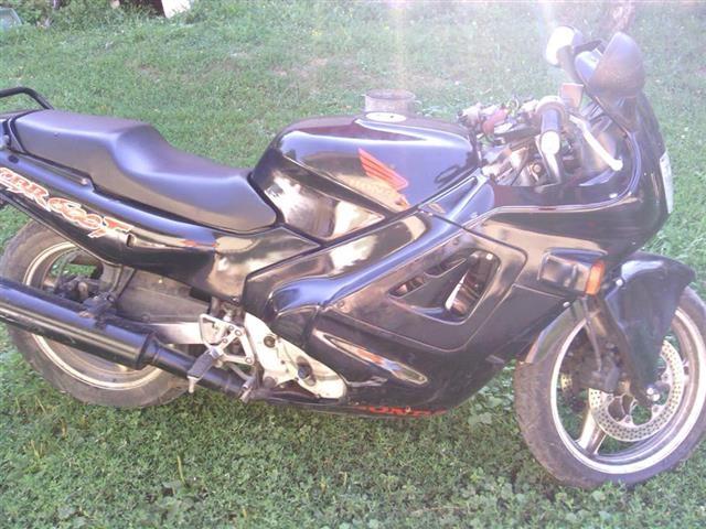 Honda-cbr-600f--89