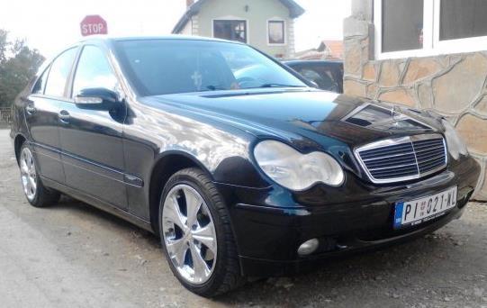 Mercedes C-class - 02