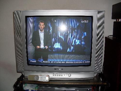 Samsung TV E 63cm