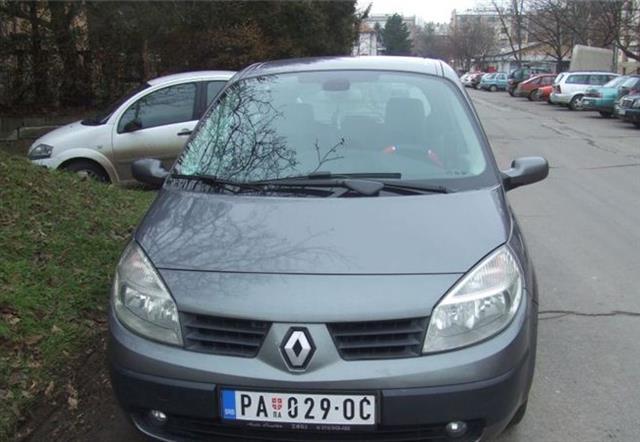 Renault Scenic -04