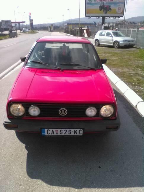 VW-Golf--86