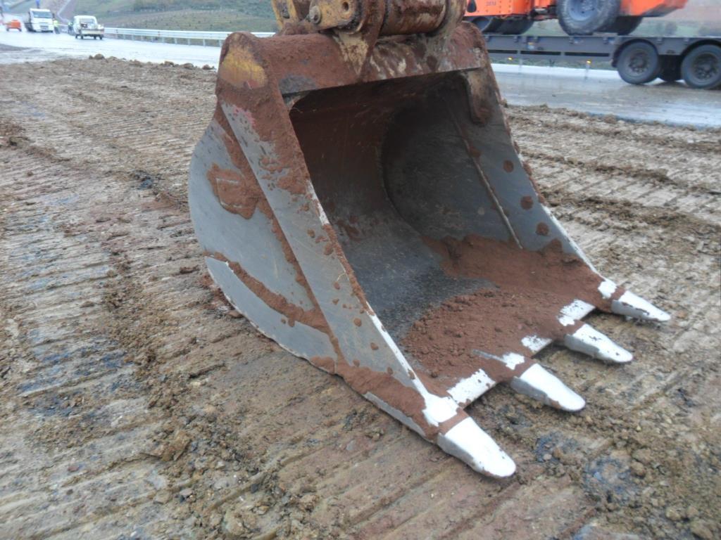 -Caterpillar--326D2L----