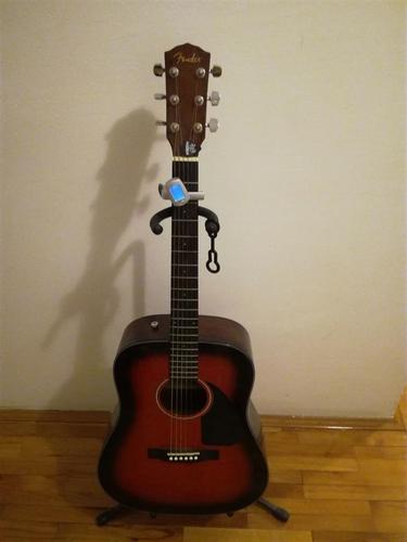 Akusticna gitara Fender
