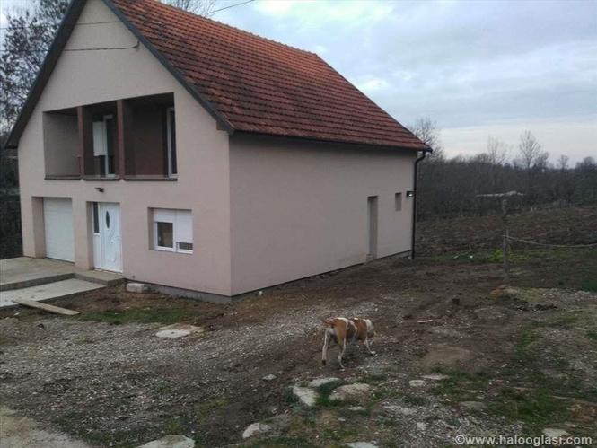 Stambene kuce u Jevremovcu