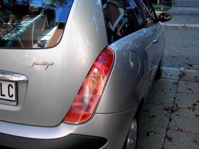 Lancia-Ypsilon-1-3-multijet---05--