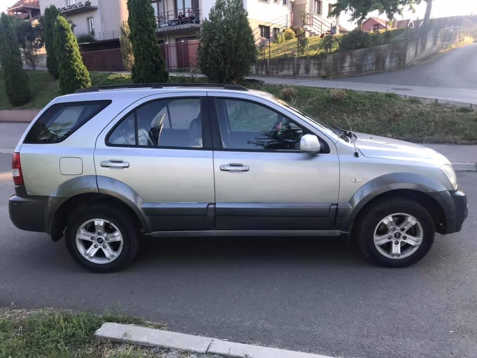 Kia-Sorento-2-5crdi-2002