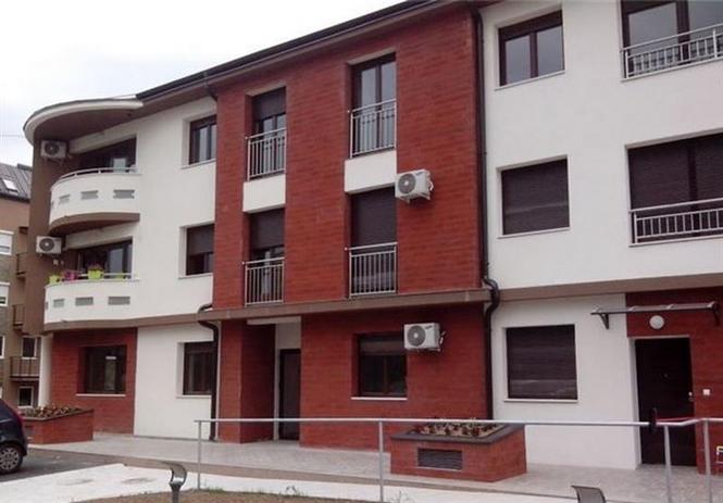 Stan 2.0 od 44m2 Zemun