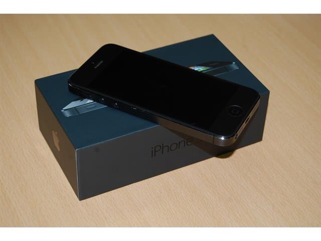 Iphone 5 crni original