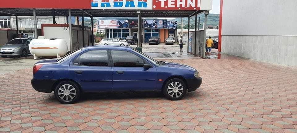 ----Ford-Mondeo-1-8-TD----
