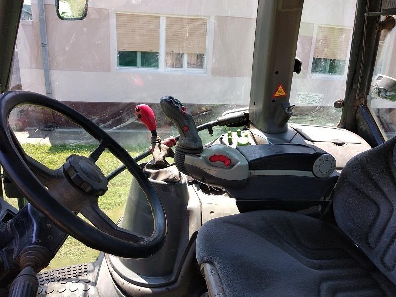 Prodajem-traktor-DEUTZ-FAHR-AGROTRON-265