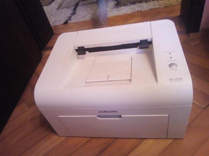 laserski štampač samsung ML-2010P