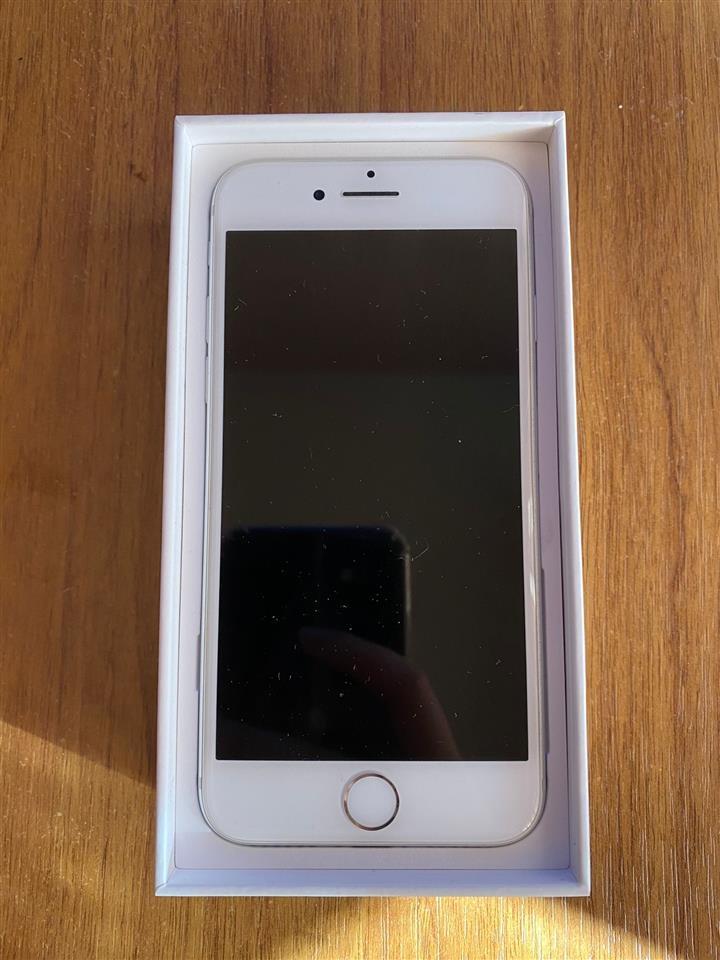 iPhone-32gb-Silver