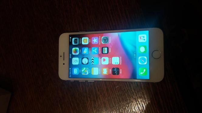 iPhone 8