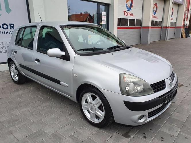 Renault Clio 1.4benzin 2005 god