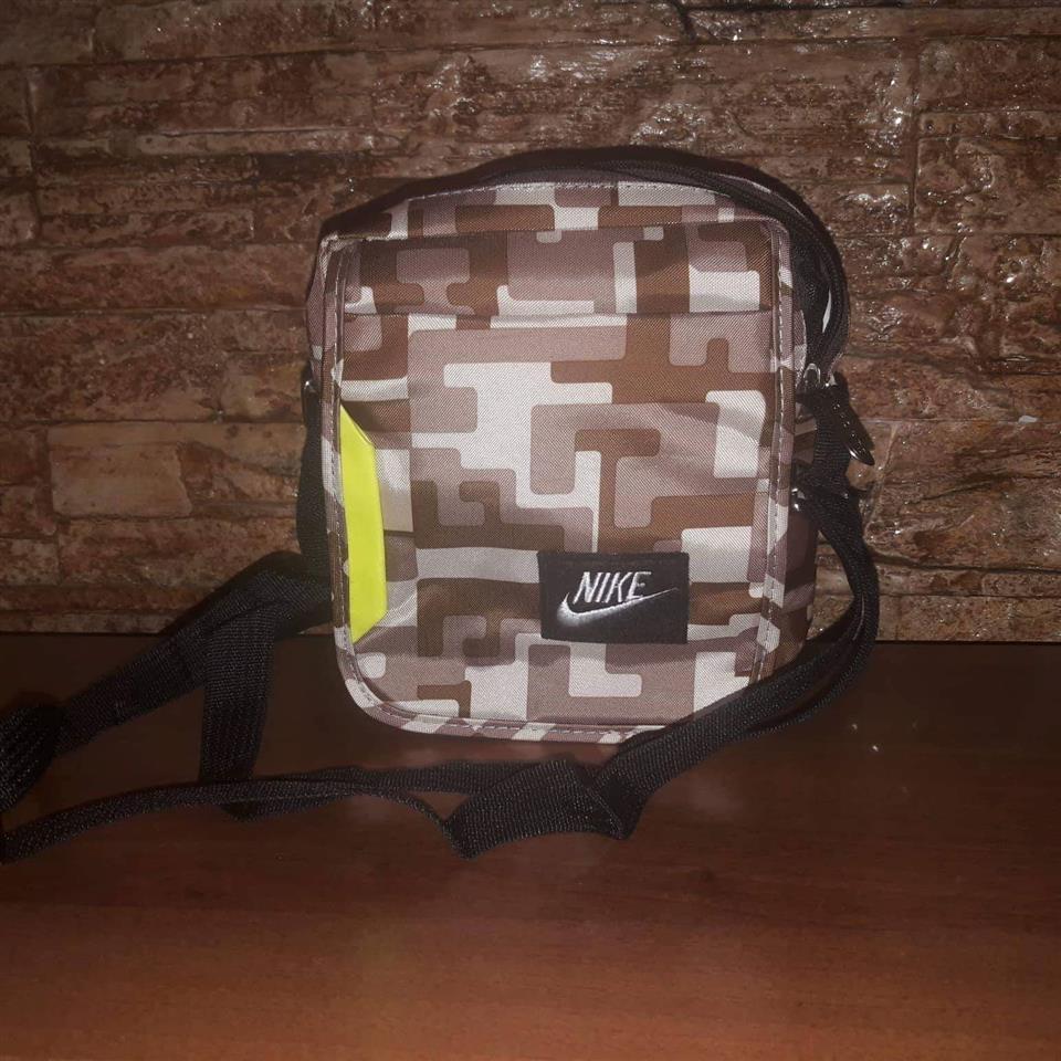 Nova-nike-torbica