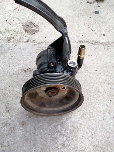Alfa GT servo pumpa