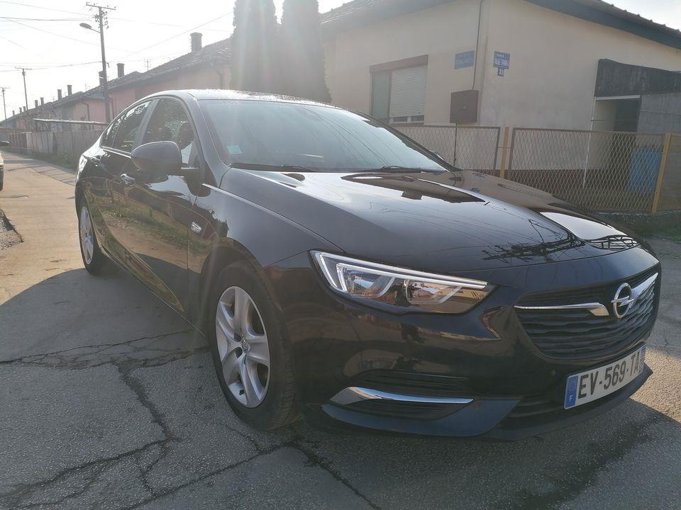 2018-opel-isignija
