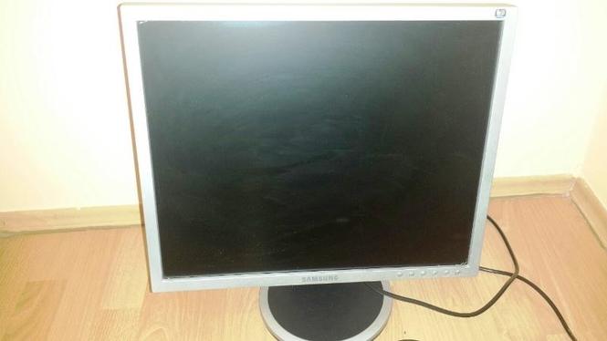 LCD monitor Samsung