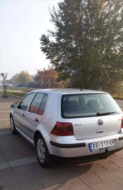 VW-Golf-IV-Hitno--00