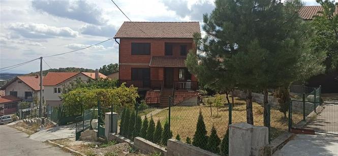Prodajem kuću