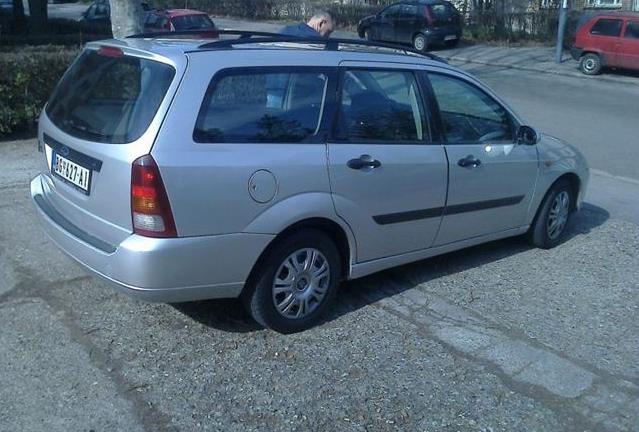 Ford-Focus-TDDi--01