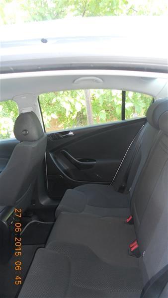 VW-Passat--07