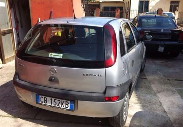 Opel-Corsa-1-2--02