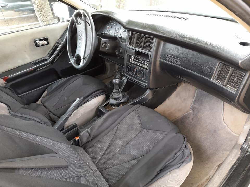 Audi-80-jaje