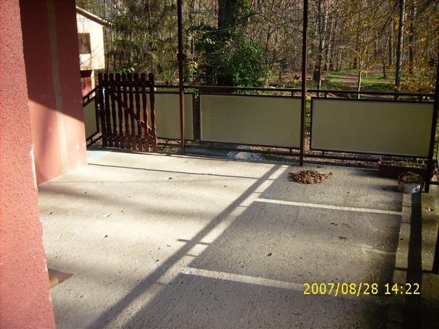 -Vikendica-u-Begečkoj-jami