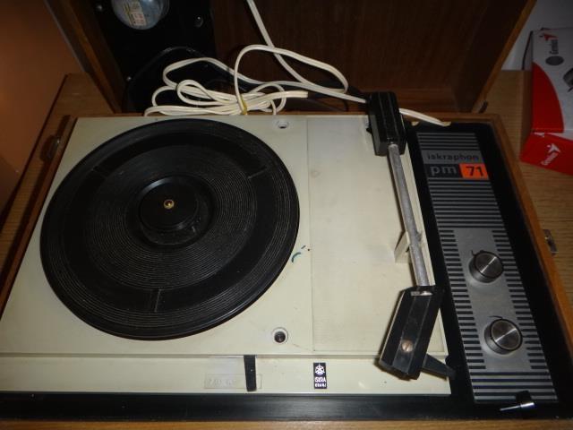 Gramofon iskra