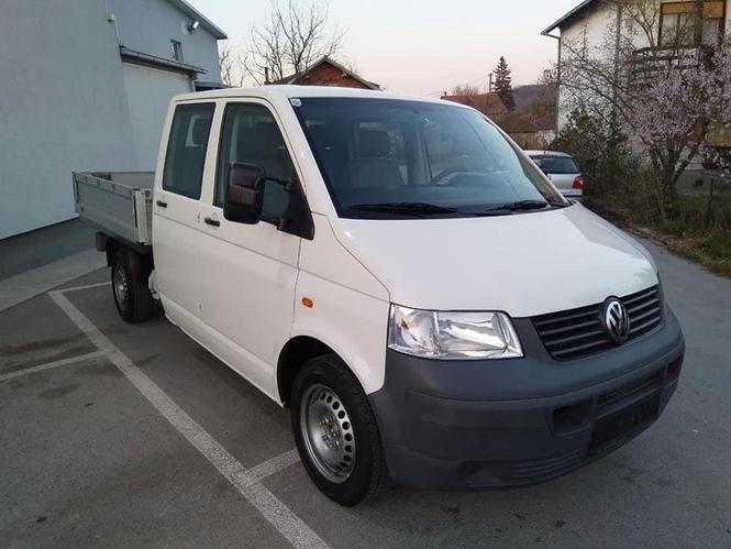VW T5 TRANSPORTER 1.9TDI PUTAR 2006g