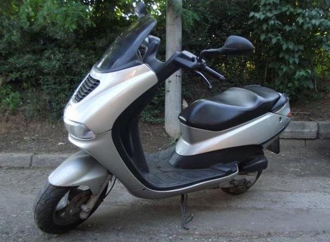 Peugeot Elyseo 100